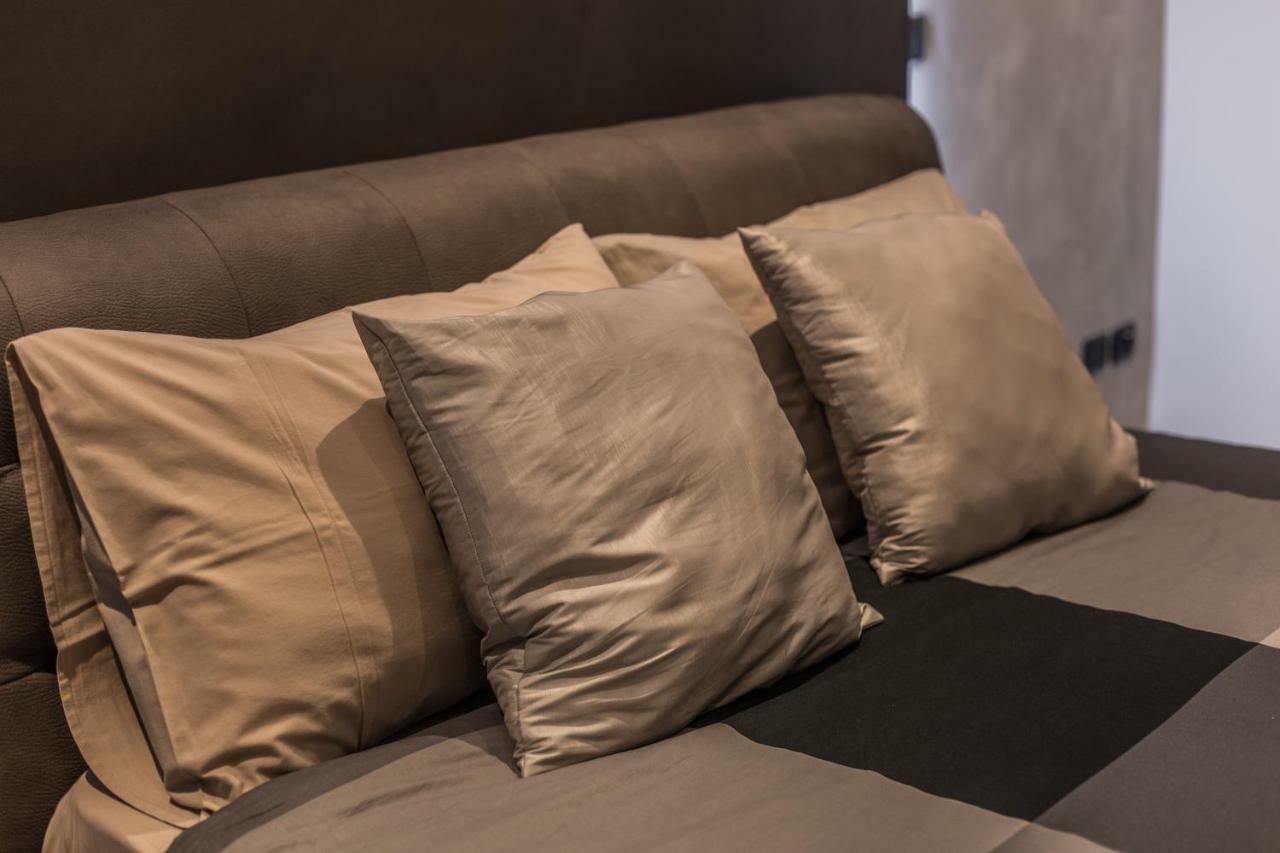 Suite 11 Near Duomo Милано Екстериор снимка